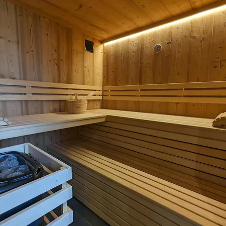 Chalet Lumineux Avec Sauna, Terrasses Et Accessibilite Pmr A Proximite Des Pistes Et Randonnees - Fr-1-589-640 Holiday home Cornimont